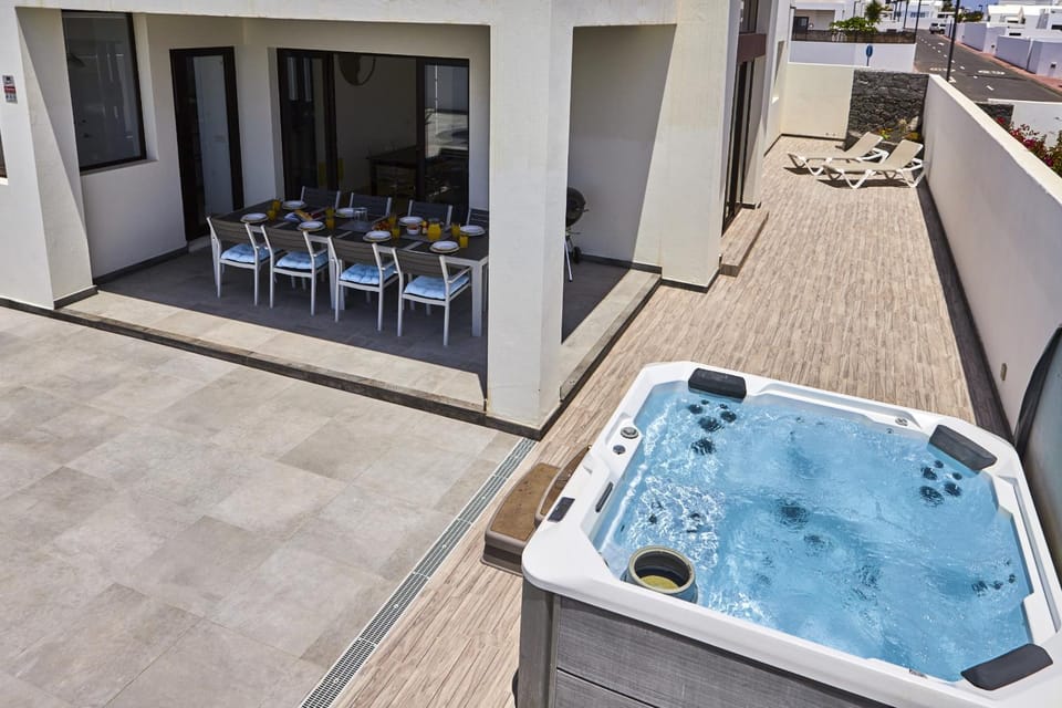 Hot Tub, Balcony/Terrace