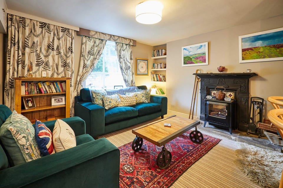 TV and multimedia, Living room, Seating area
