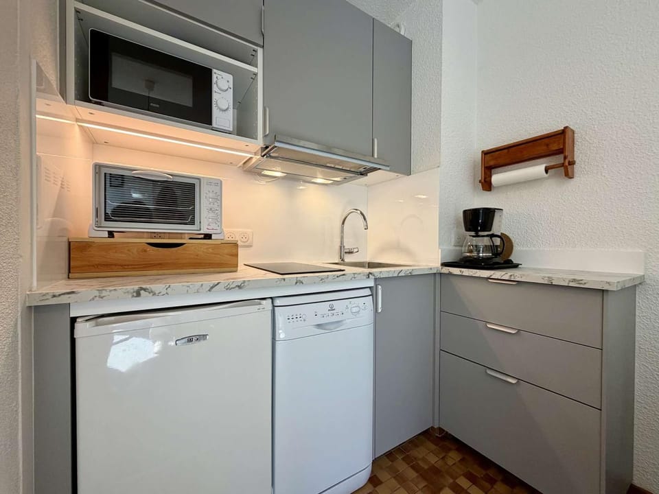 Studio avec Coin Montagne, 100m des Pistes et Commerces, 4 Couchages - Vars Les Claux - FR-1-330B-81 Apartment in Provence-Alpes-Côte d'Azur