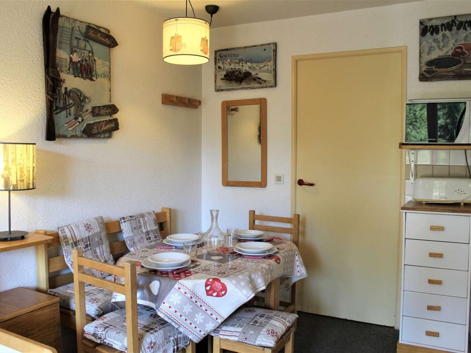 Studio coin montagne 4 pers à 200m des pistes à Vars - FR-1-330B-97 Apartment in Piedmont