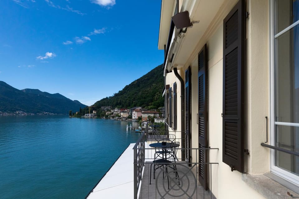 Property building, Balcony/Terrace, Lake view, Lake view