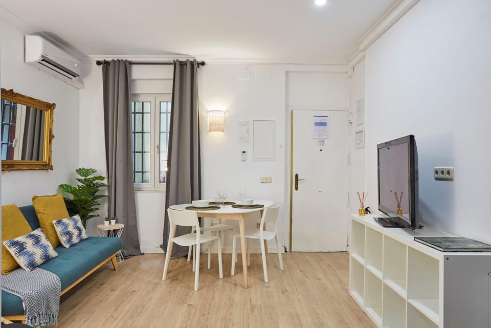 LEEWAYS APARTMENT in SAN BERNARDO Apartment in Centro