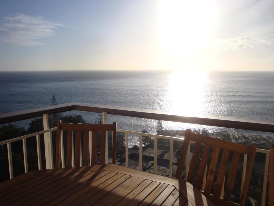 Listen the sound of the Sea - The Sunset of your Dreams Apartment in Funchal
