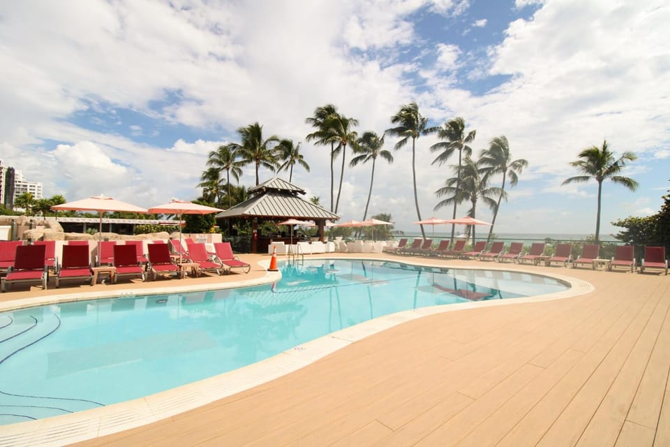 Swimming pool, Swimming pool