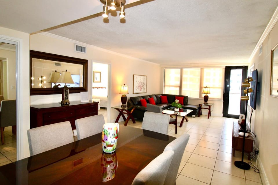 TV and multimedia, Living room, Dining area