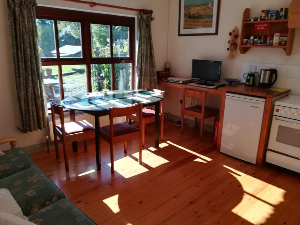 Living room, Photo of the whole room, furniture