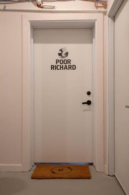 Poor Richard Studio at Kestrel Hotel Apartment in Philadelphia