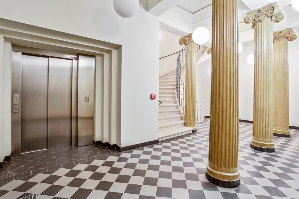 elevator