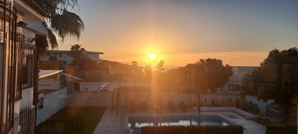 Torreguadiaro Villa - 2 mins walk from the bars and restaurants Villa in Andalusia