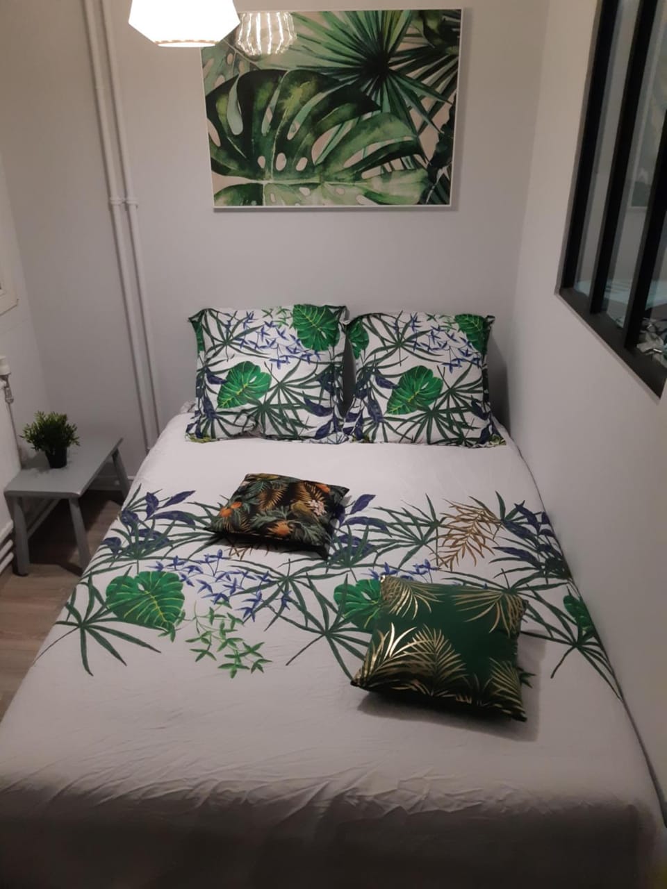 Jungle Apartment in Metz