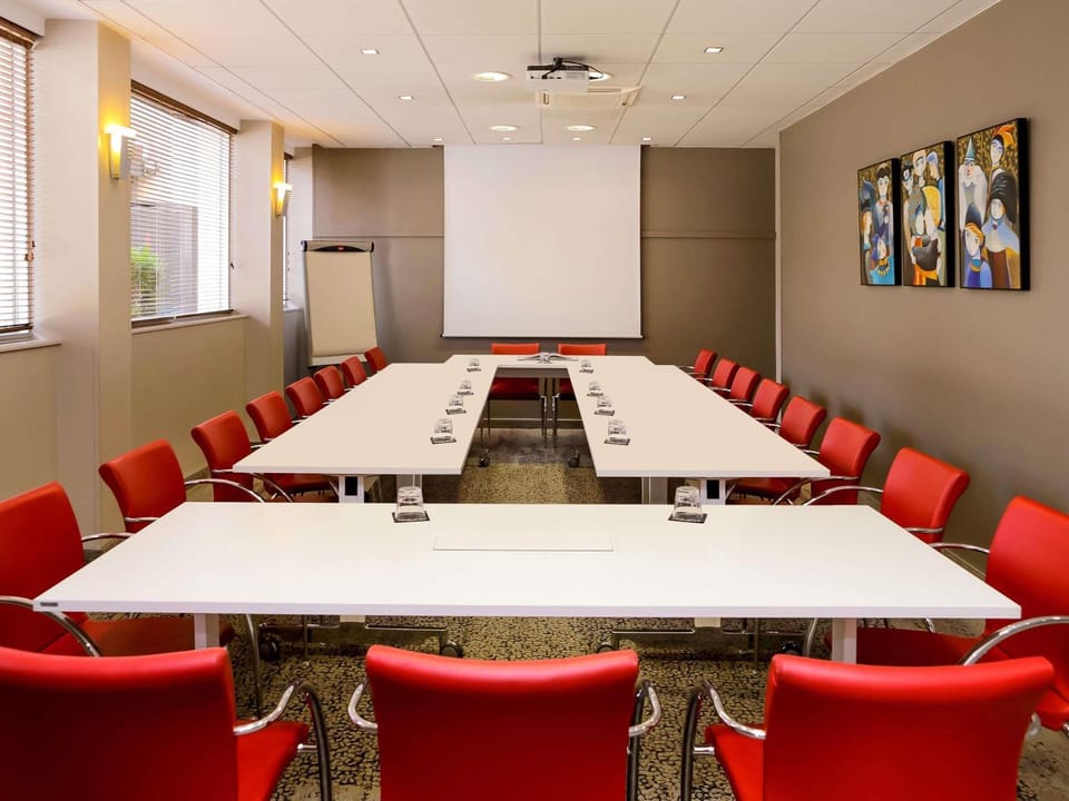 Meeting/conference room