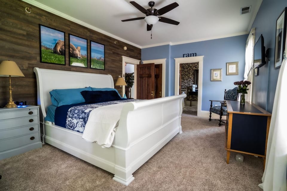 Photo of the whole room