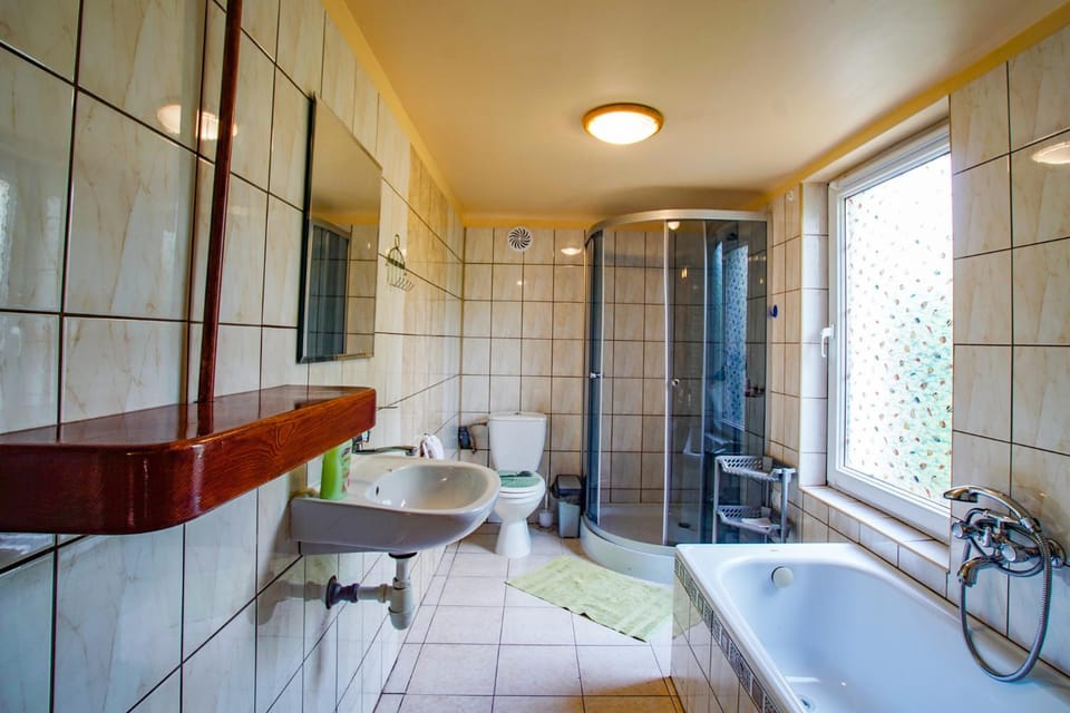 DOMEK NA ZARZECZU Farm Stay in Masovian Voivodeship