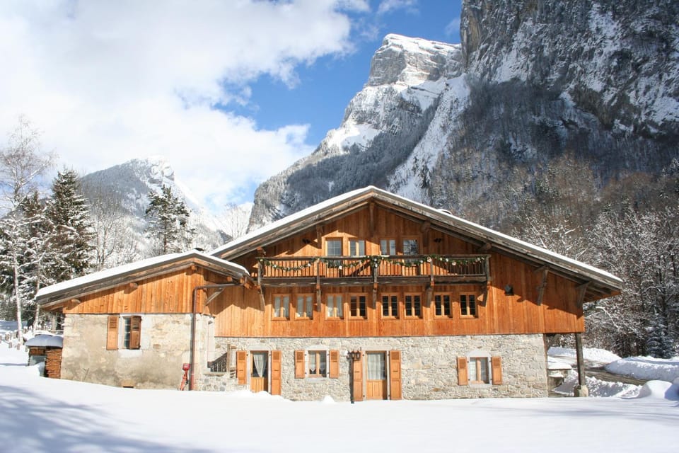 Chalet-Hôtel Neige et Roc, The Originals Relais Hotel in Samoëns