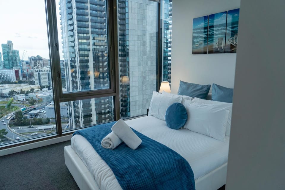 2 Bedroom Apartment with City Views Apartment in Southbank