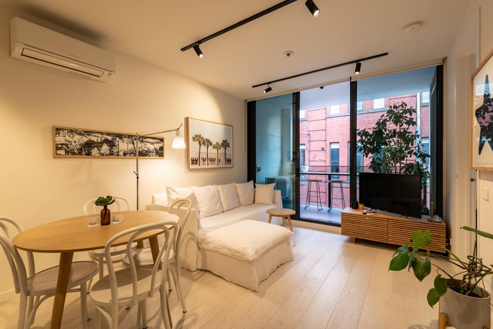 Trendy 1 Bedroom Apartment in the Heart of Collingwood Apartment in Melbourne