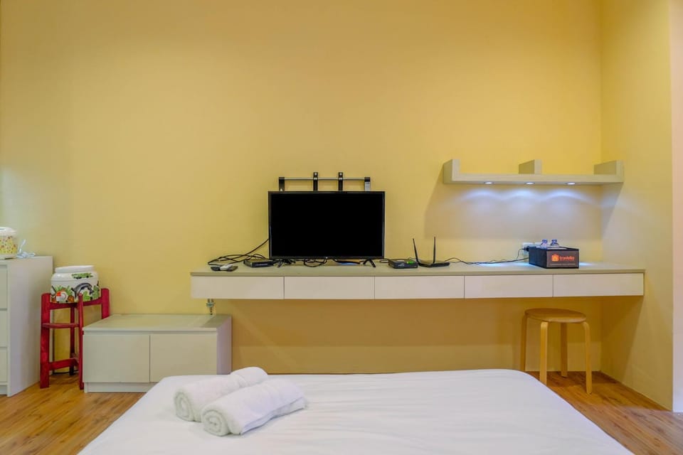 Minimalist Style Studio Apartment at Tamansari Semanggi By Travelio Apartment in South Jakarta City