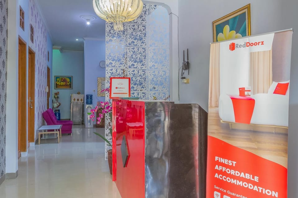 RedDoorz Syariah @ Puri Kalijaga Street Bed and Breakfast in West Java