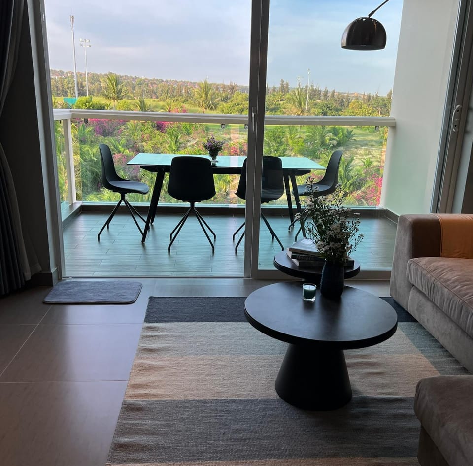 View (from property/room), Balcony/Terrace