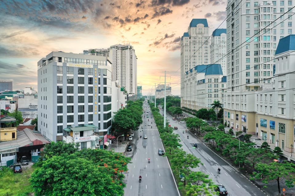 Day, Neighbourhood, City view, Street view