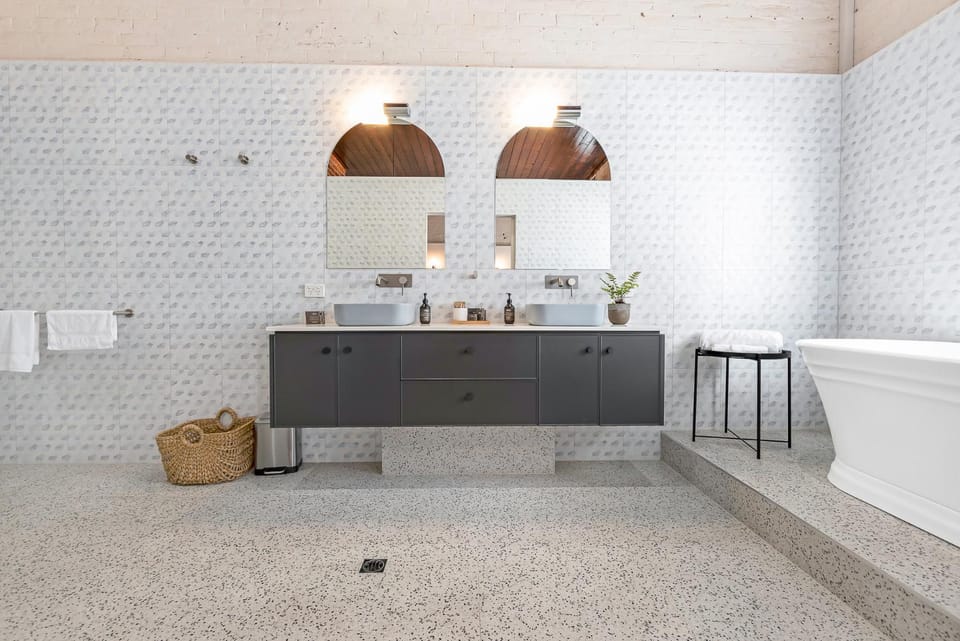 Bathroom, Bath