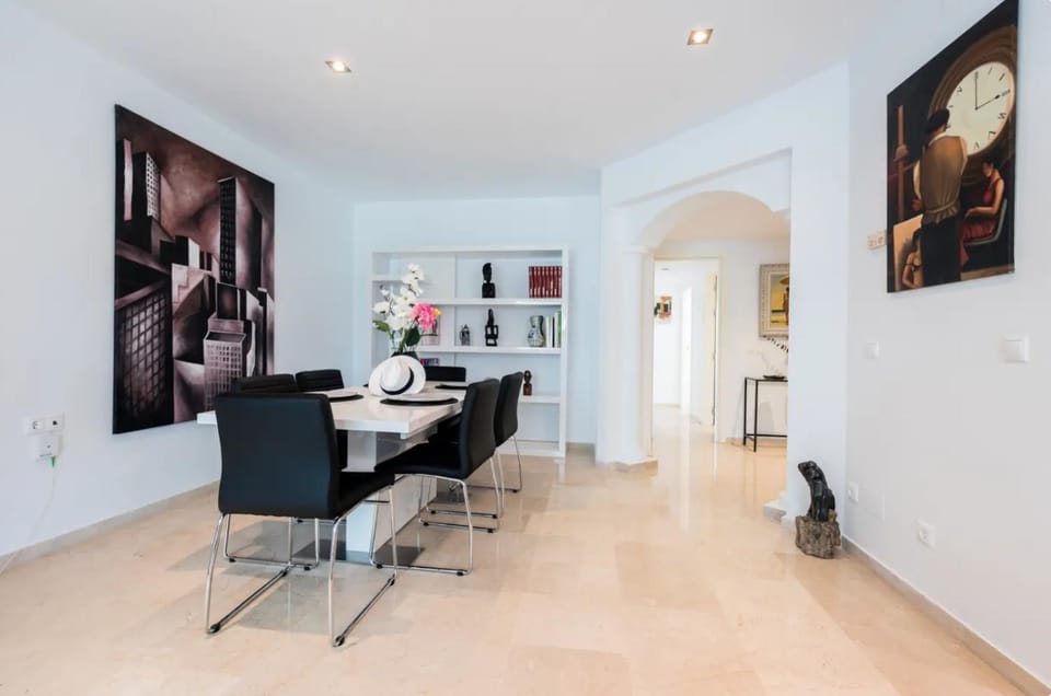 Charming 2 Bedroom Trocadero Arena area Apartment in Marbella