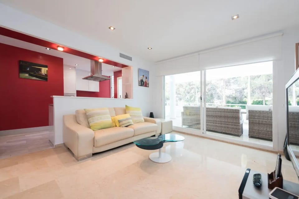 Charming 2 Bedroom Trocadero Arena area Apartment in Marbella