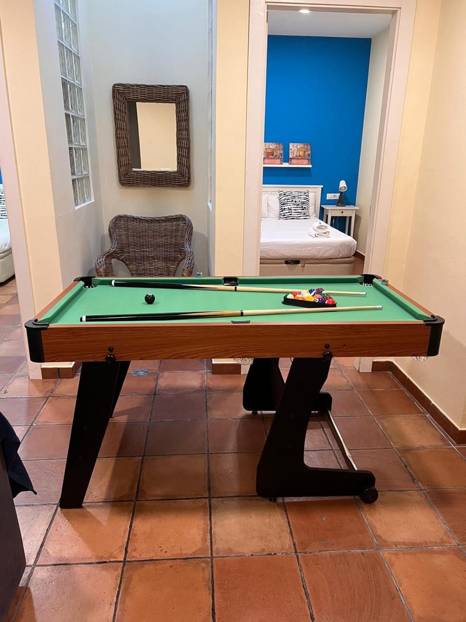 RamblasRentals Chic & Spacious Flat Pool Table 15M Ramblas - Parking - Wifi Apartment in Barcelona