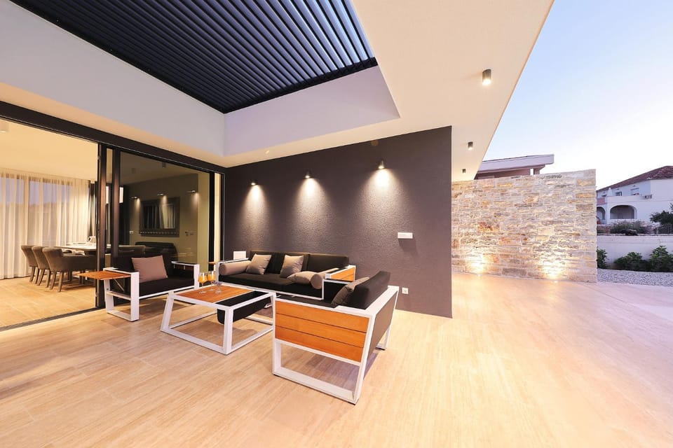 Patio, Seating area