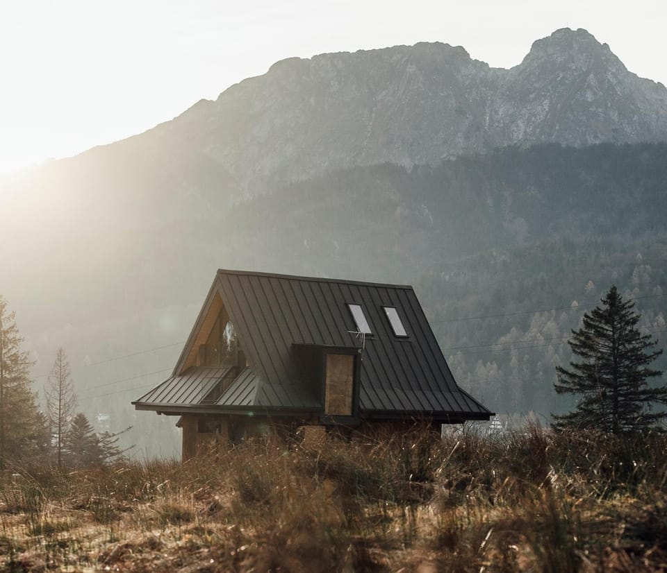 Property building, Day, Natural landscape, Mountain view