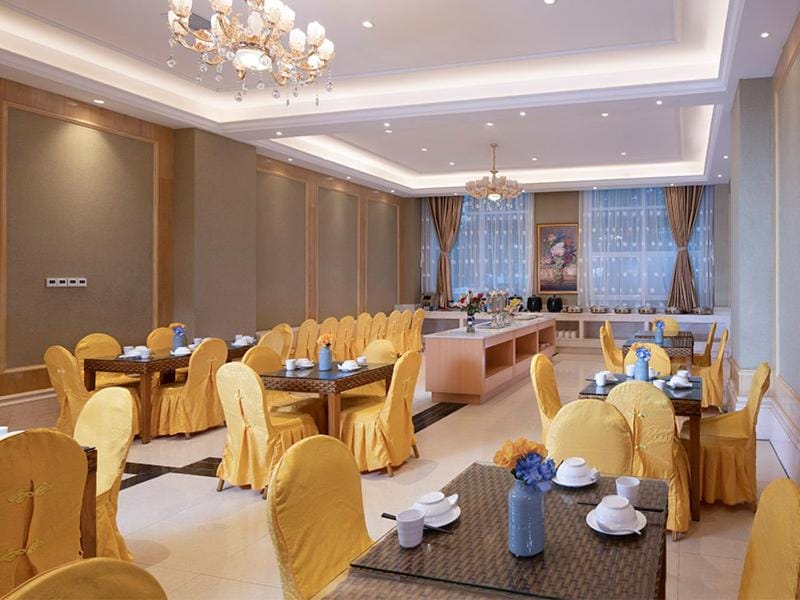 Vienna Hotel(HaiKou High Speed Railway East Station) Hotel in Hainan
