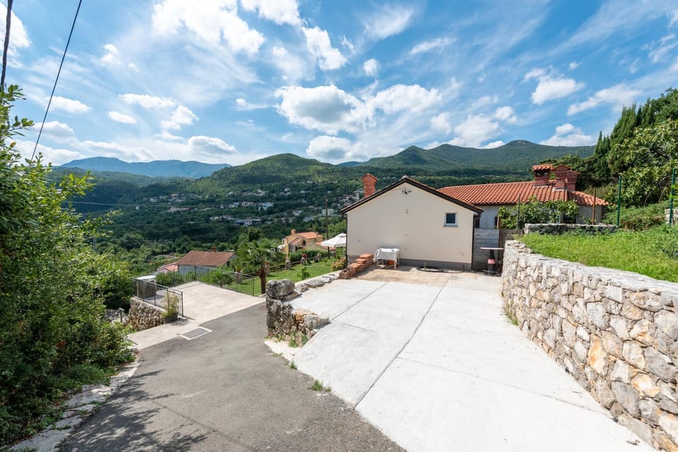 Property building, Mountain view