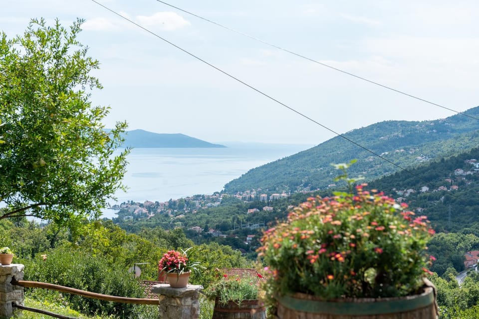 Natural landscape, Mountain view, Sea view
