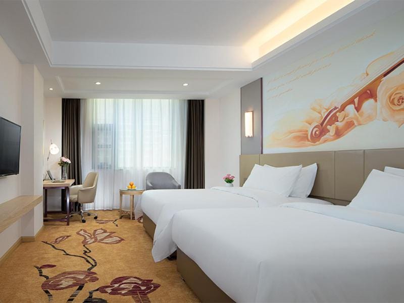 Vienna Hotels(JingHong BinJiang JunJuan) Hotel in Laos