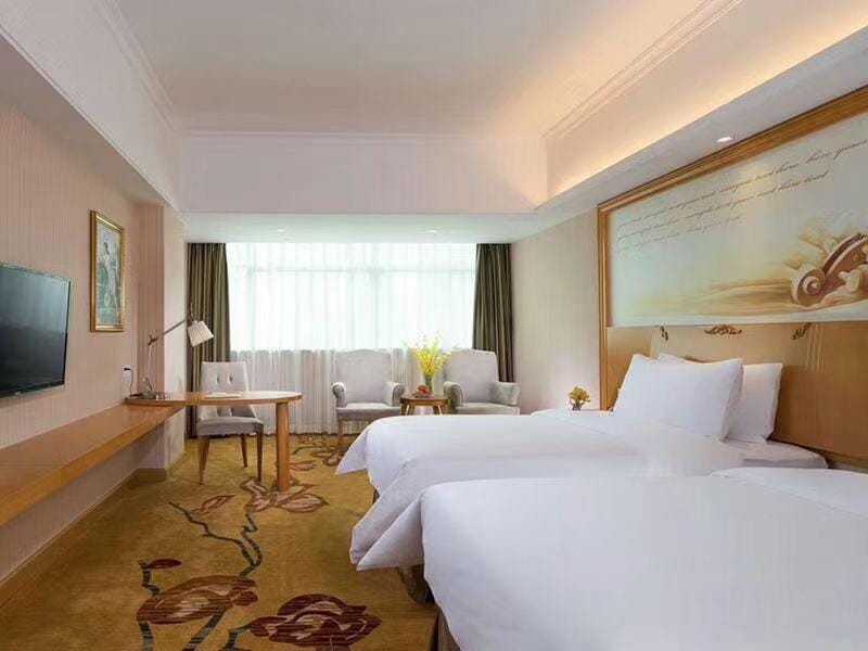 Vienna Hotel (Huizhou Daya Bay Xinyi Store) Hotel in Shenzhen