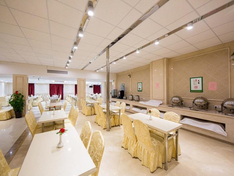 Vienna international hotel shanghai pudong airport south store Hotel in Shanghai