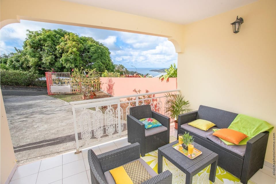 Bird's eye view, Balcony/Terrace, Living room, Seating area, Garden view, Sea view