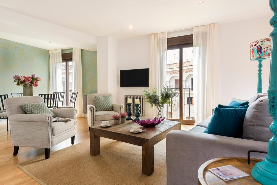 TV and multimedia, Living room, Seating area