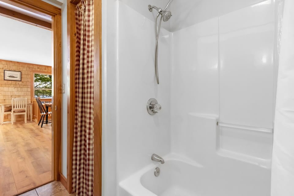 Bathroom, Bath