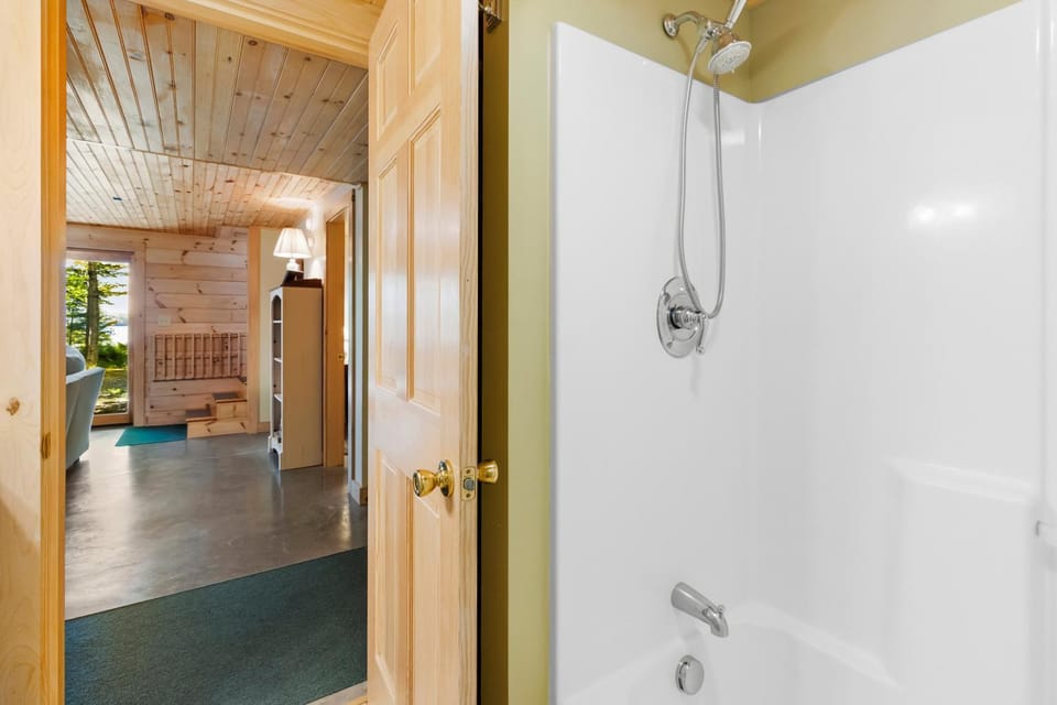 Bathroom, Bath
