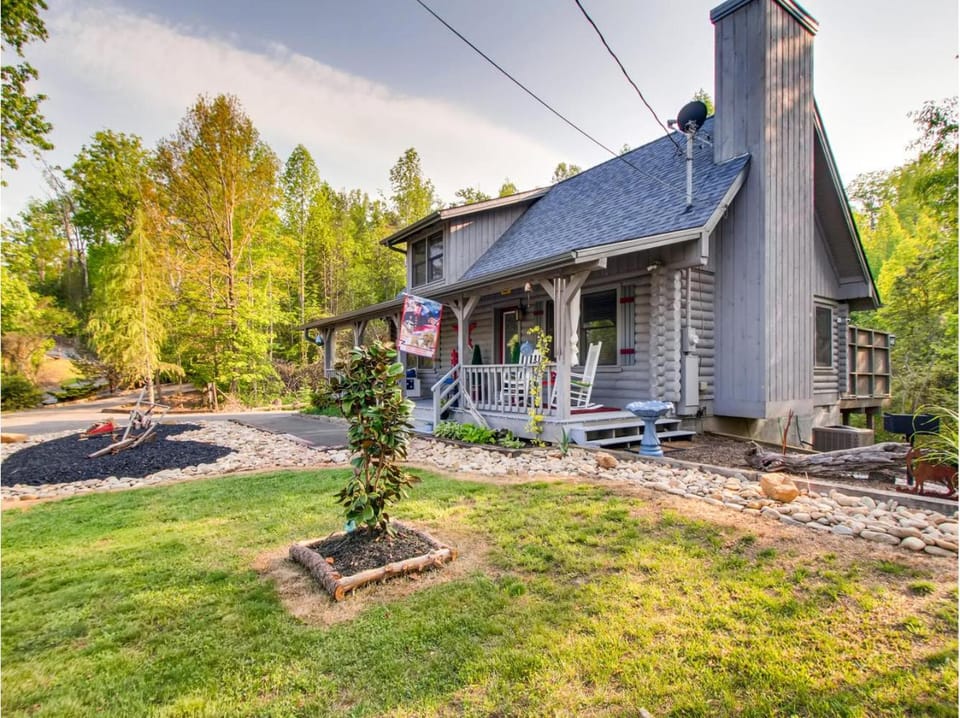 Hanky Panky Cabin Cabin in Sevier County