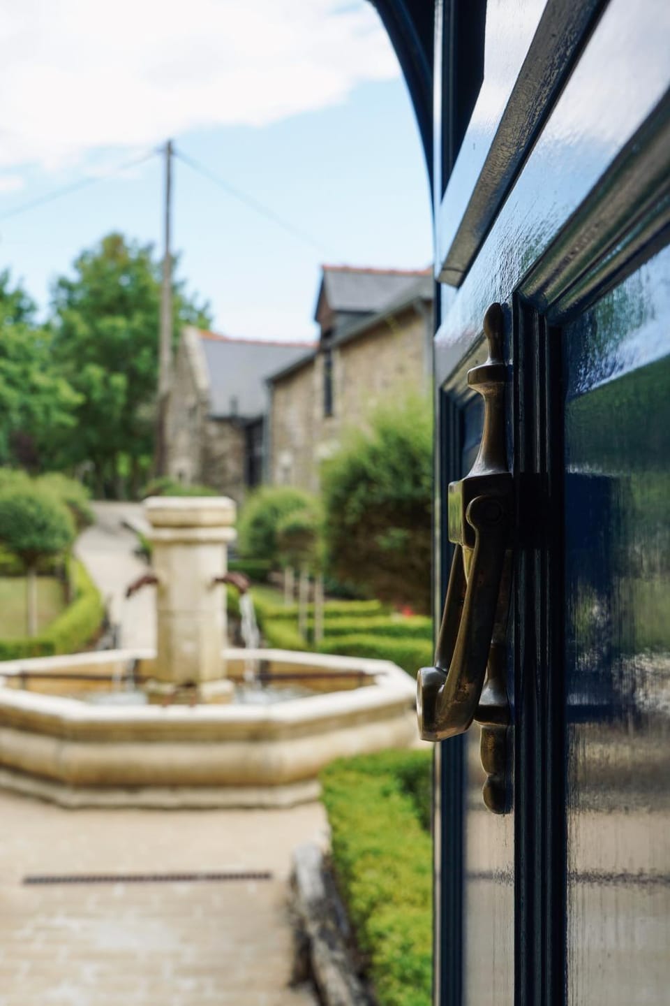 Facade/entrance, Garden