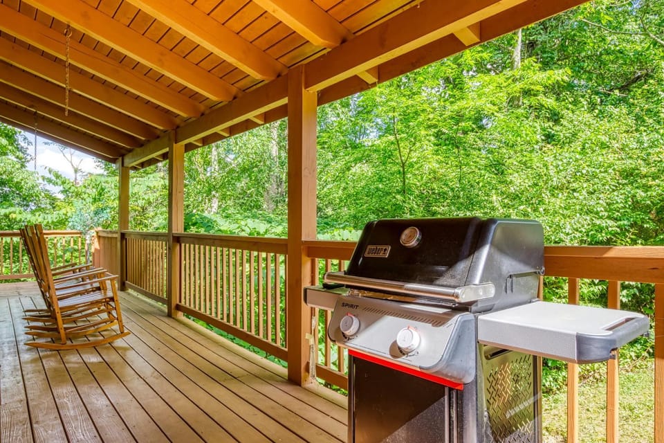 Country Hideaway Chalet in Sevier County