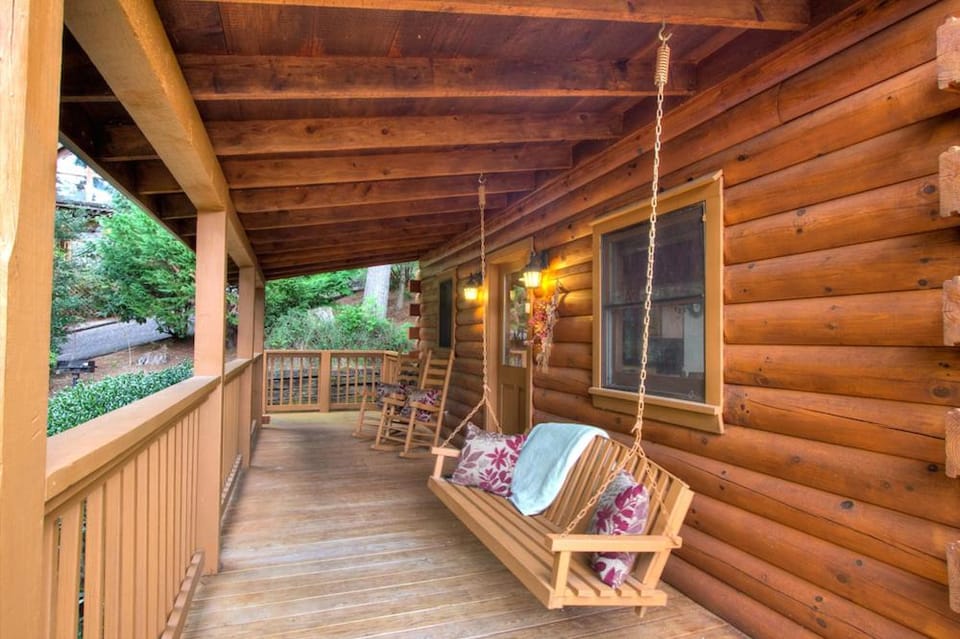 Mountain Dreams Chalet in Sevier County