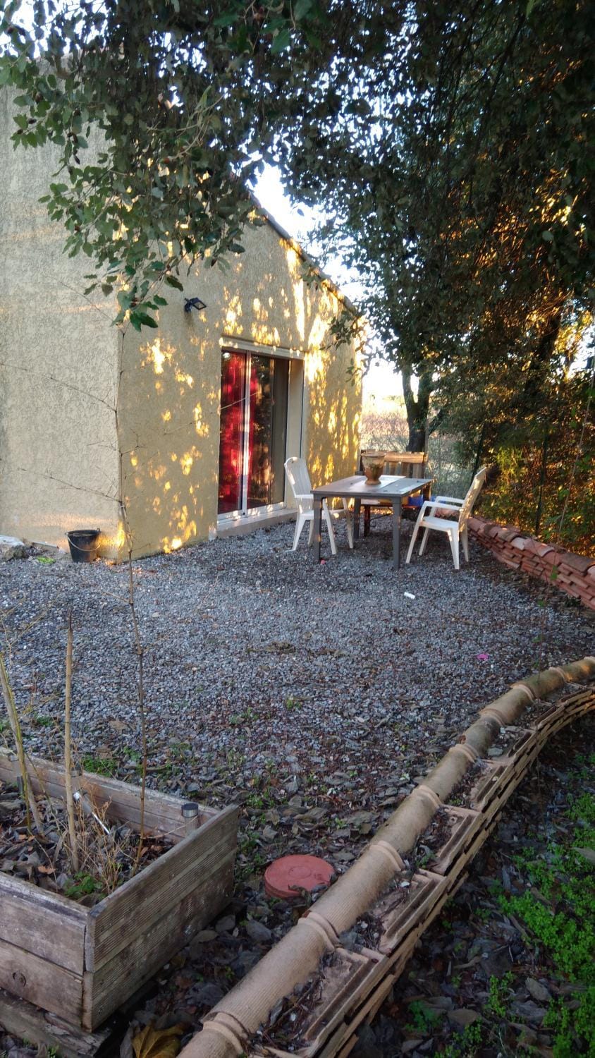 Patio, Facade/entrance