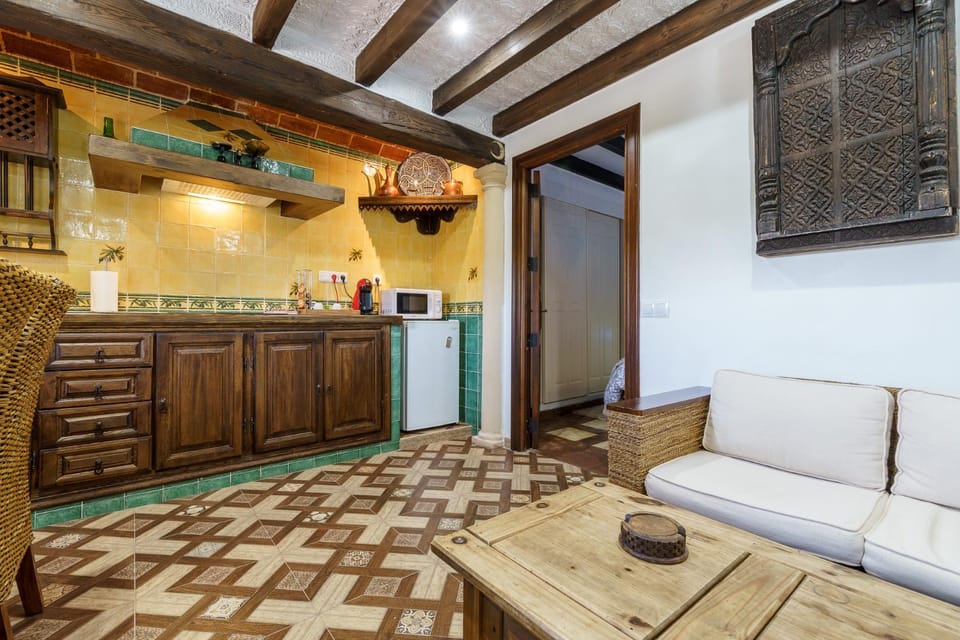 Coffee/tea facilities, Living room