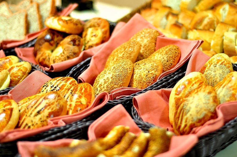 Restaurant/places to eat, Buffet breakfast