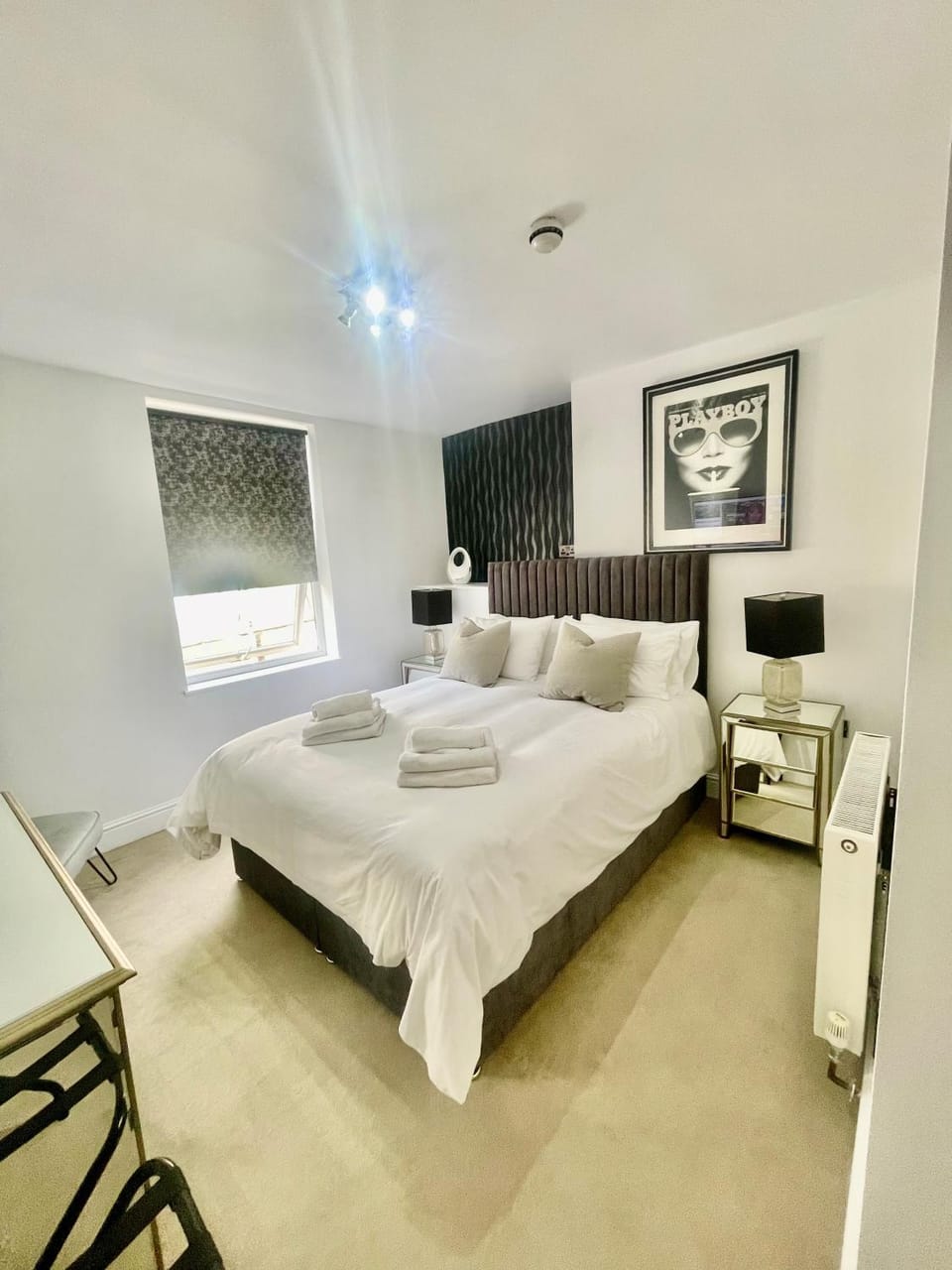 Bed, Bedroom, hair dryier