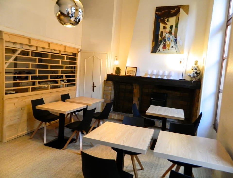 Dining area, Breakfast