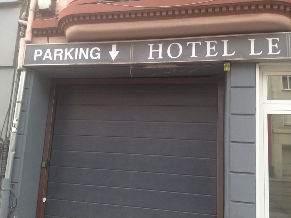 Facade/entrance, Other, Area and facilities